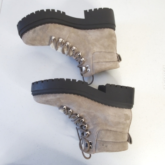 Marc Fisher LTD Suede Lug Sole Hiking Boot Size 8 Nairy Faux Fur Ankle Boot - Picture 2 of 15